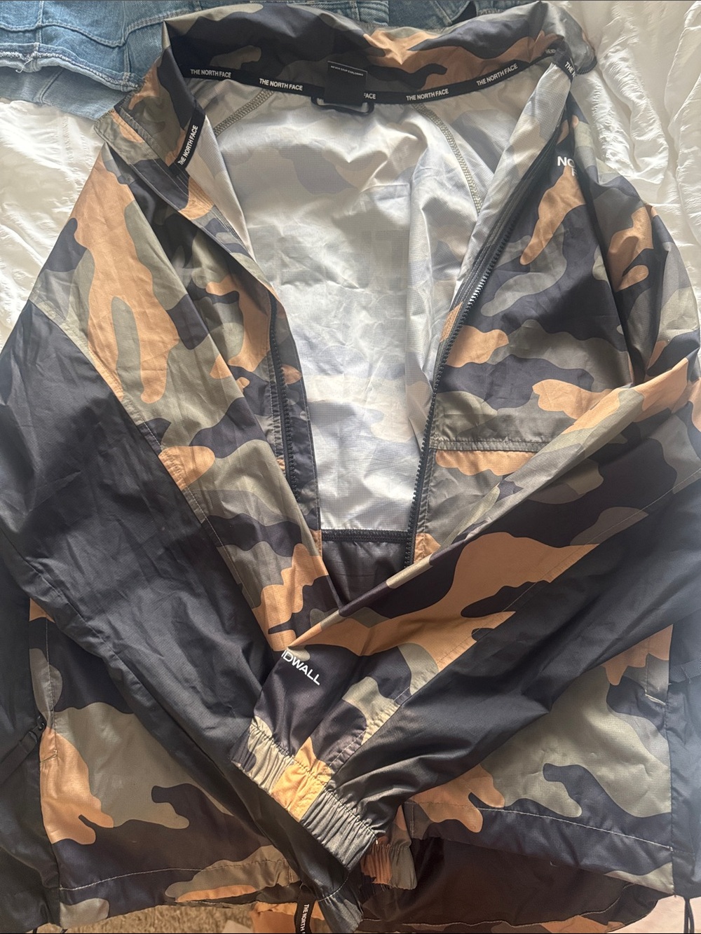 The North Face Women’s Camo Windbreaker - Black, Brown, Green